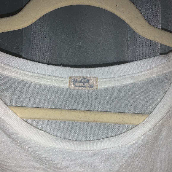 Brandy Melville Cropped Tee - Picture 4 of 4
